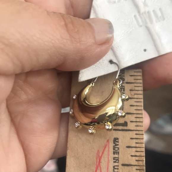 Express earrings - Picture 5 of 8